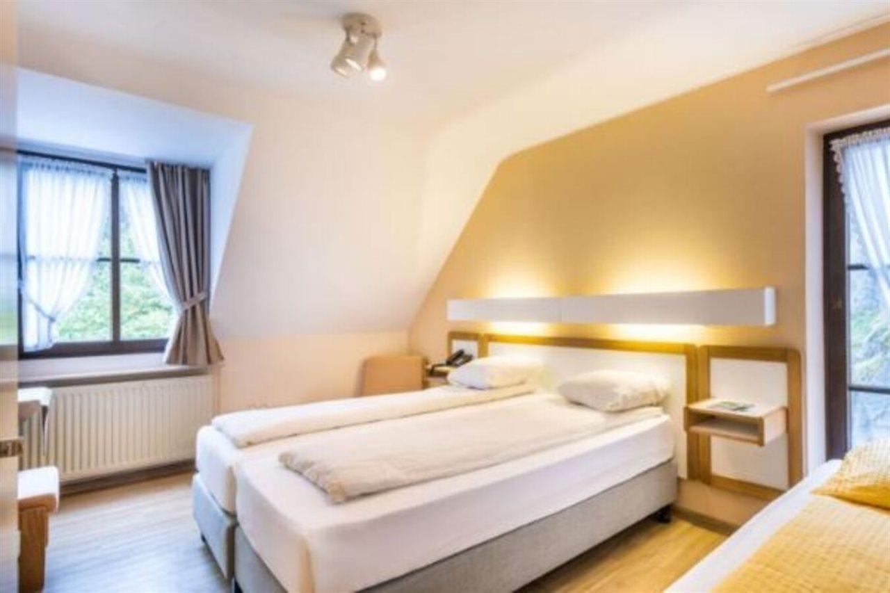 Hotel Le Postillon Esch-sur-Sure Luaran gambar