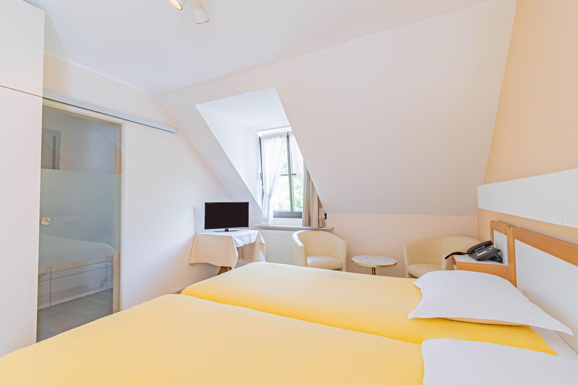 Hotel Le Postillon Esch-sur-Sure Luaran gambar
